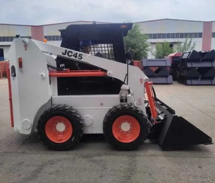 Фронтальный мини погрузчик Бобкат Bobcat