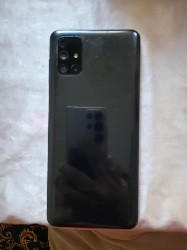 Telefon sotiladi Samsung M51 korobkasi bor — фото 1