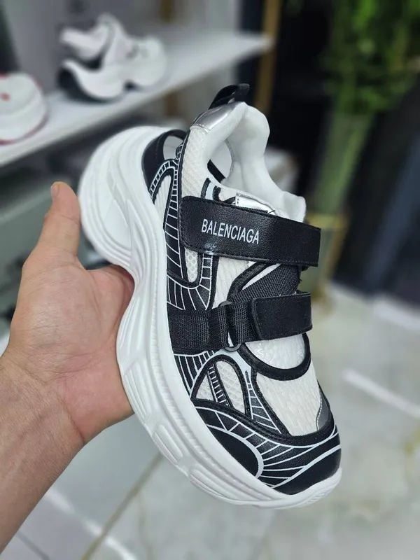 Кроссовки BALENCIAGA (Китай)