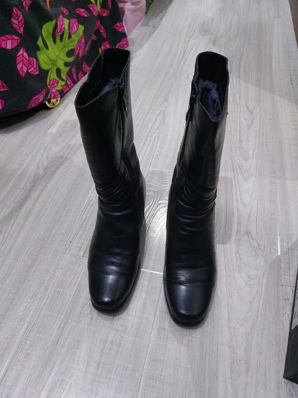 Продам женские тёплые сапоги — фото 4