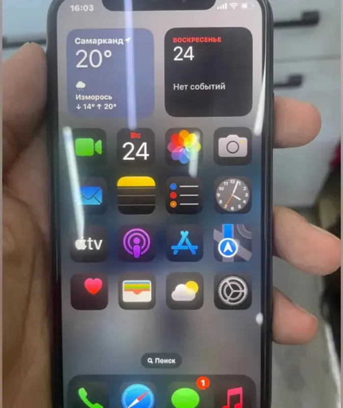 iPhone XS