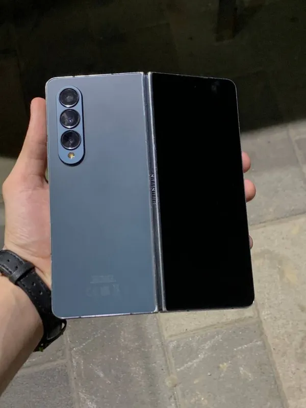 Samsung Z Fold 4 — фото 2