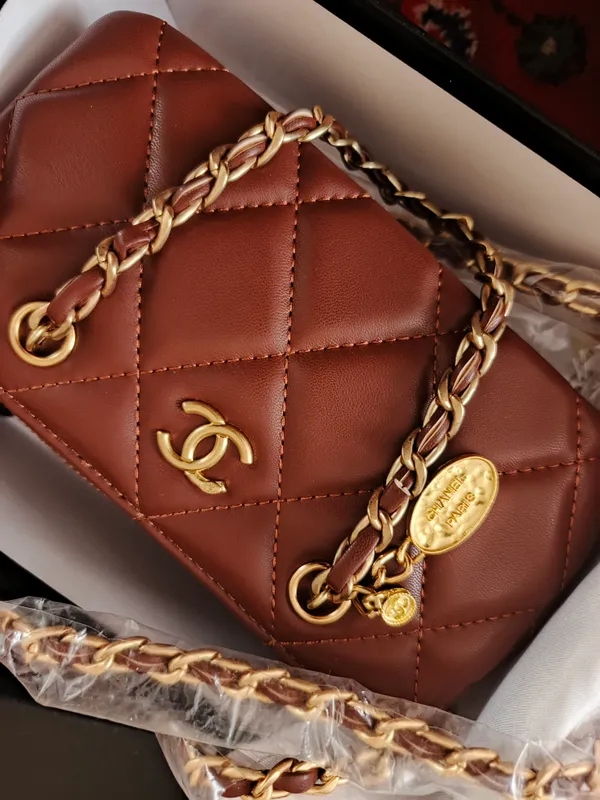 Сумка Chanel 4 Сумка Chanel 4
