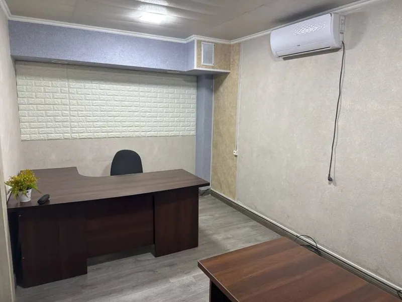 Метро Хамза Офисный Кабинет с Мебелью