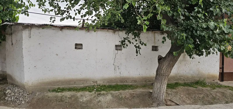 Yer uchastka sotiladi srochna 8 Yer uchastka sotiladi srochna 8