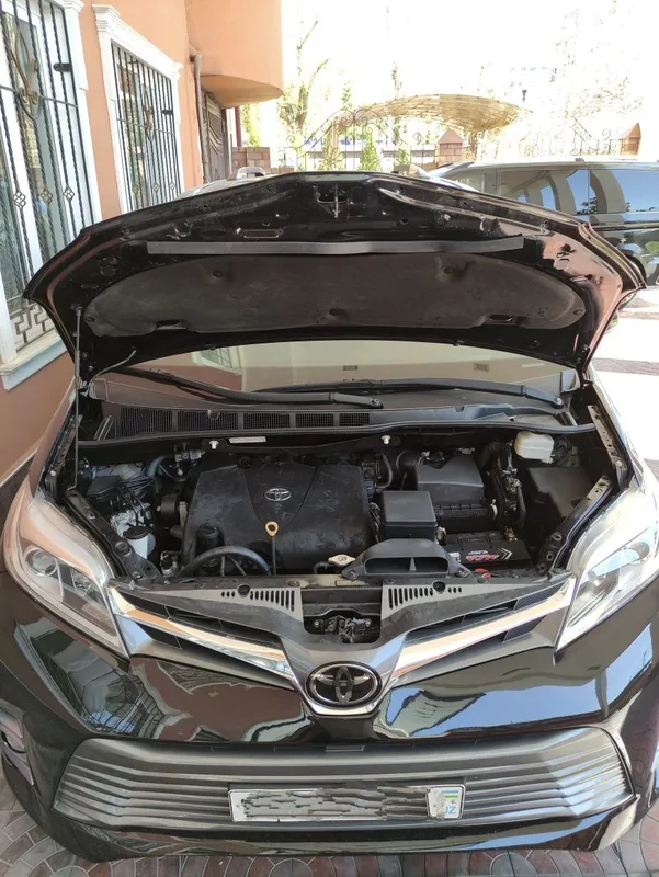 Toyota Sienna 7 мест семейный минивэн — фото 6