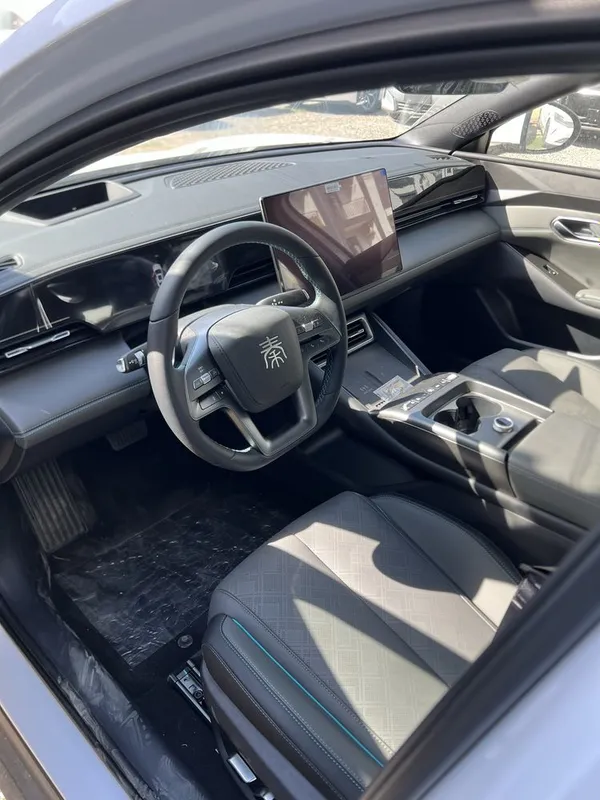 Byd Qin L 2025 elektr 545km 5 Byd Qin L 2025 elektr 545km 5