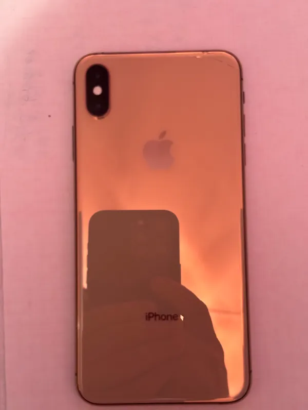 iPhone Xs Max 5