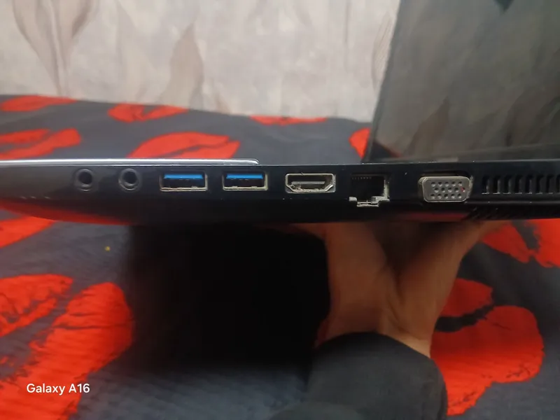 Toshiba Satellite 17.3 / 8GB RAM / Ishlashi zo'r — фото 2
