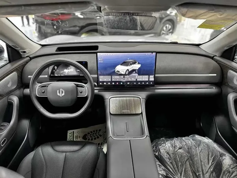 Leapmotor C11 hybrid 200km, naxt va halol nasiya 3 Leapmotor C11 hybrid 200km, naxt va halol nasiya 3