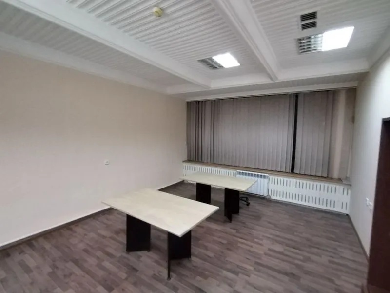 Аренда под офис 155кв.м 5комната, метро Айбек! Бизнес Центр! 18у.е — фото 6