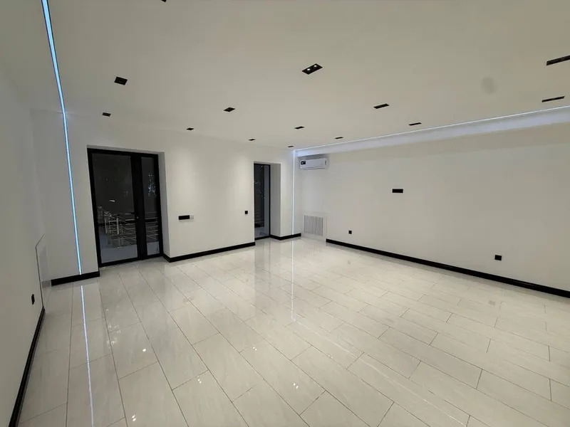 Срочно сдается нежилое ойбек 90м2 open space 6