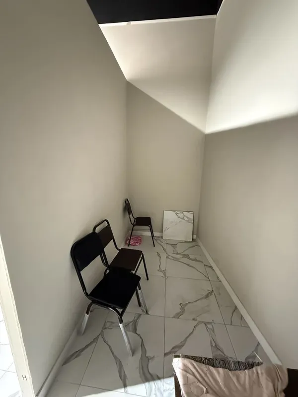 Buxoro Savdo Majmuasining 2-qavatida 37m2 do’kon sotiladi 6