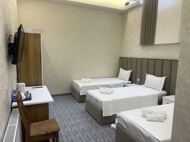 Mehmon xona Aeroport – 700 metr