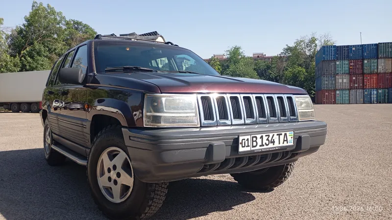 продается JEEP. Grand Cherokee.
