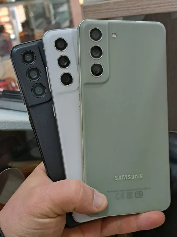 Samsung S21 Fe память 8/256GB 1