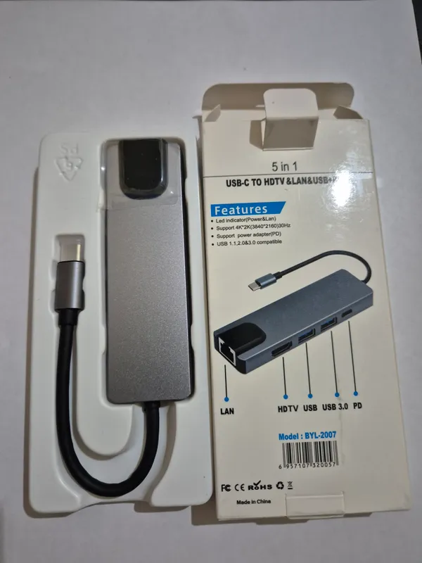 Adapter Type-C dan HDTV+USB+PD+LAN 2 Adapter Type-C dan HDTV+USB+PD+LAN 2