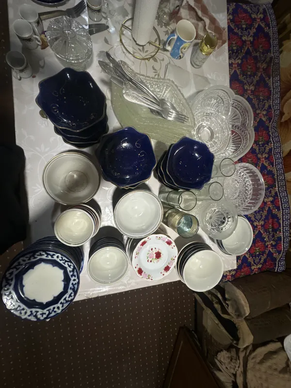 срочна сотилади идишлар