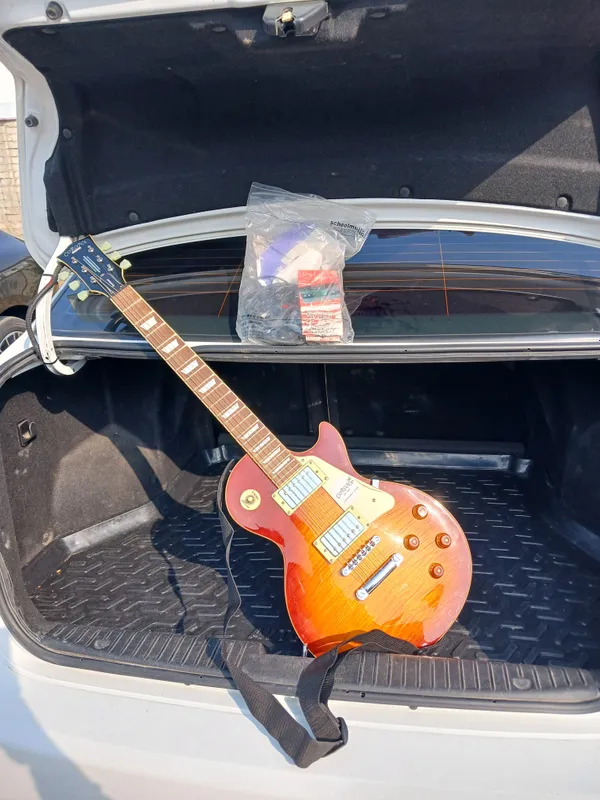 Corona Guitars EST.2009 (Korea/Indonesia) 4