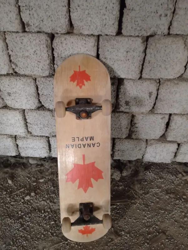 SKEYTBORD SOTILADI! Canadian Maple skeytbordi sotiladi. Mustahkam va 4