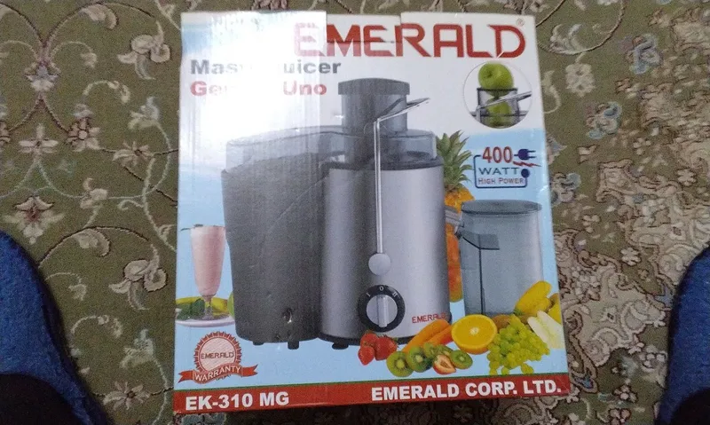 Соковыжималка ЕМИРАЛД 1