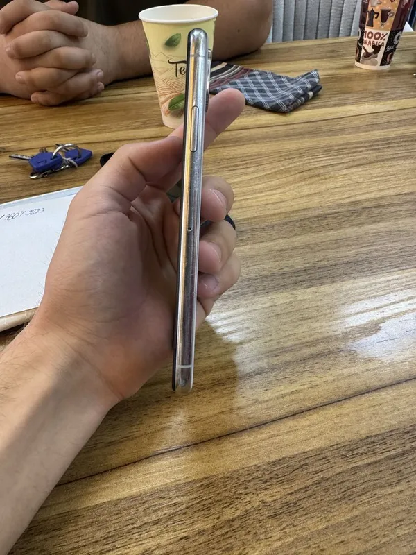 iPhone Xs Sotiladi 256GB 79 % Kh/A Pasport kopiya beriladi — фото 2 iPhone Xs Sotiladi 256GB 79 % Kh/A Pasport kopiya beriladi — фото 2