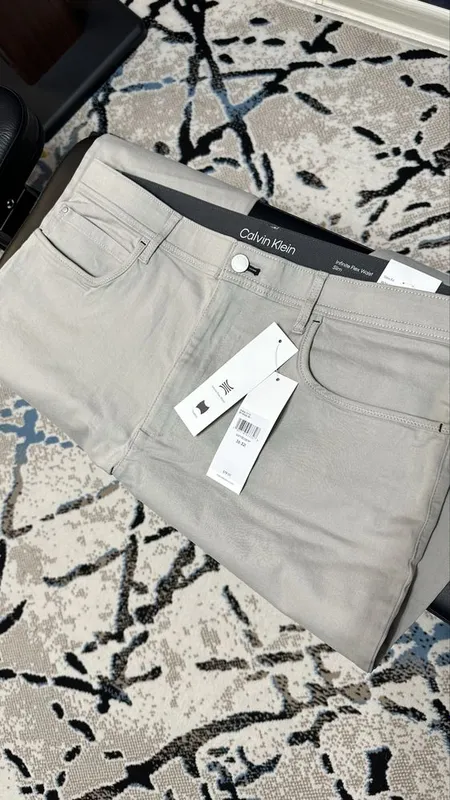 Брюки Calvin Klein infinite flex.34/32. 4 Брюки Calvin Klein infinite flex.34/32. 4