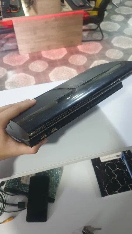 PS3 super slim versiyasi — фото 1
