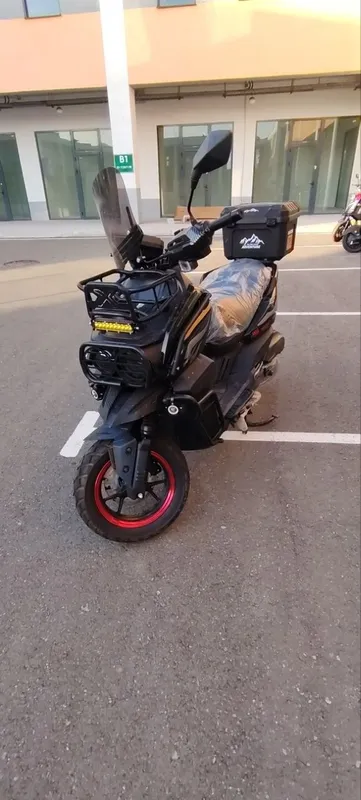 Sukuter 150cc tank 1