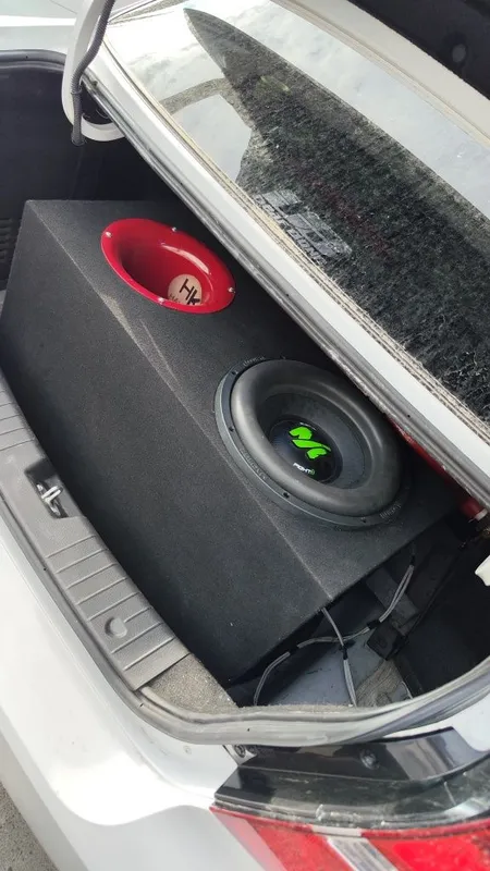 macheta bass 2400 watts 1