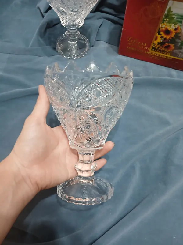 konfetlar uchun shisha vazachalar 2 konfetlar uchun shisha vazachalar 2