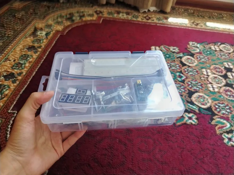 Arduino starter kit to'plami 1 Arduino starter kit to'plami 1