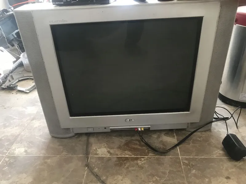 Televizor holati yaxshi 1 Televizor holati yaxshi 1