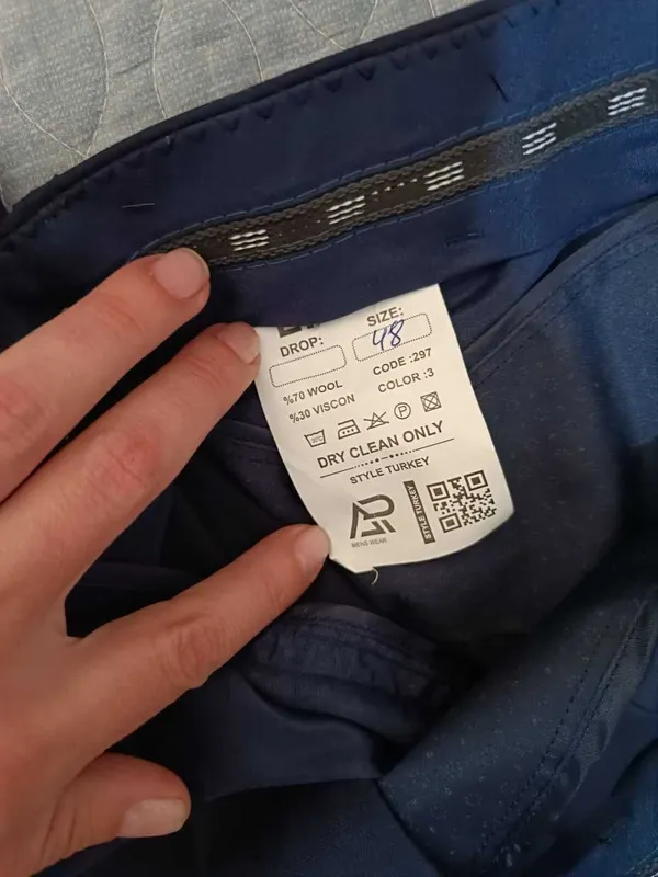 Продам новые брюки для школьника — фото 1