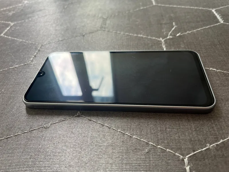 Telefonni zudlik bilan sotaman 4 Telefonni zudlik bilan sotaman 4