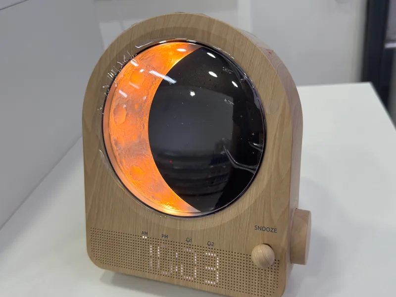 Sunrise Alarm Clock Moon Lamp.  Soat, svetilnik