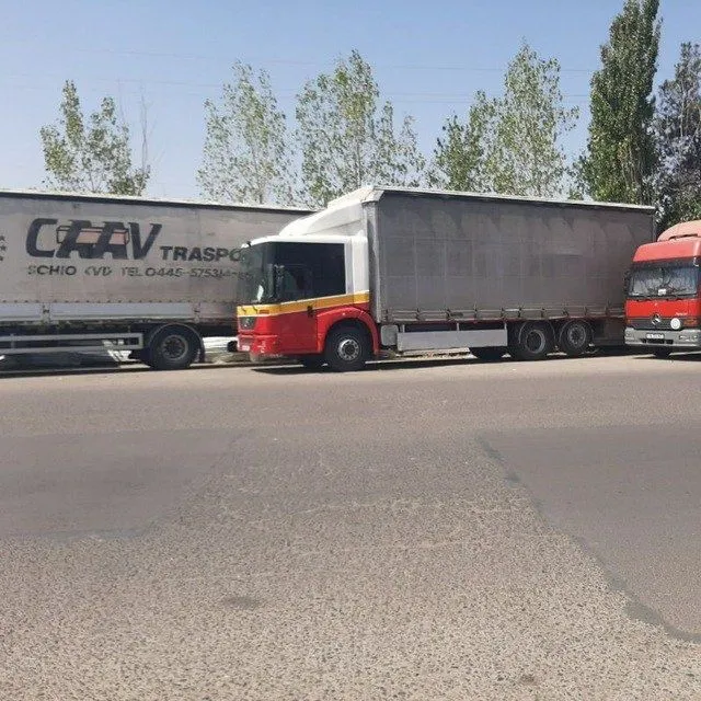 Mercedes Econic Сотилади Йили: 2012 3 Mercedes Econic Сотилади Йили: 2012 3