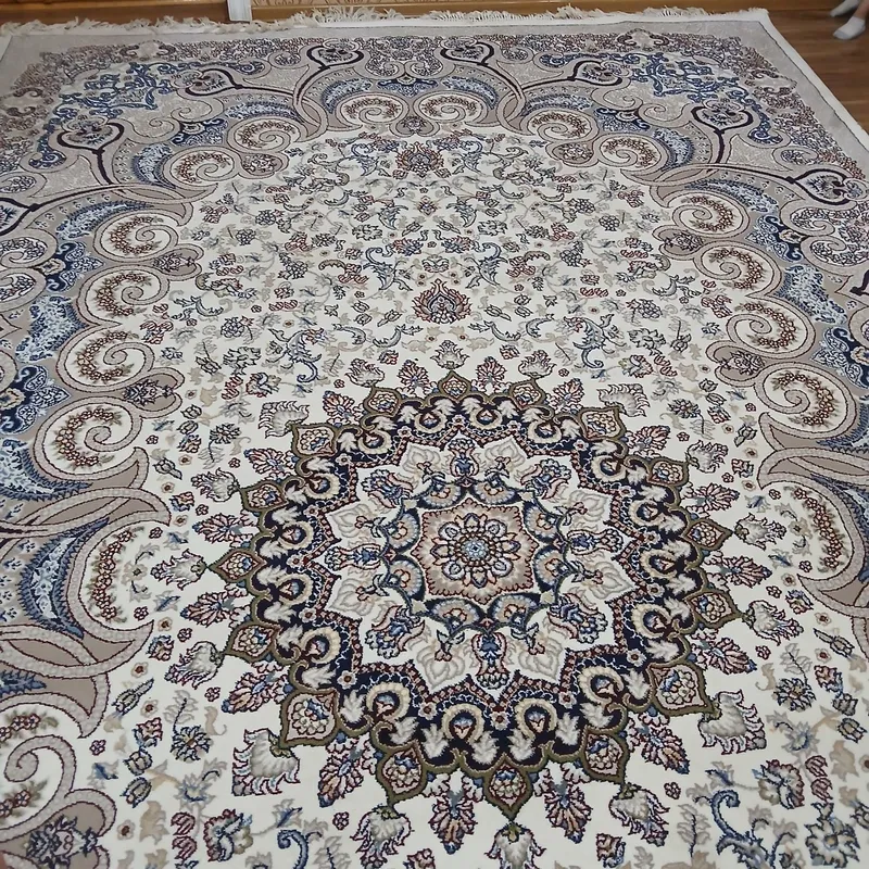 Gilam sotiladi Yec Sultan 5x3 va SAG ZILLI 5.5x3 qalin gilam — фото 3