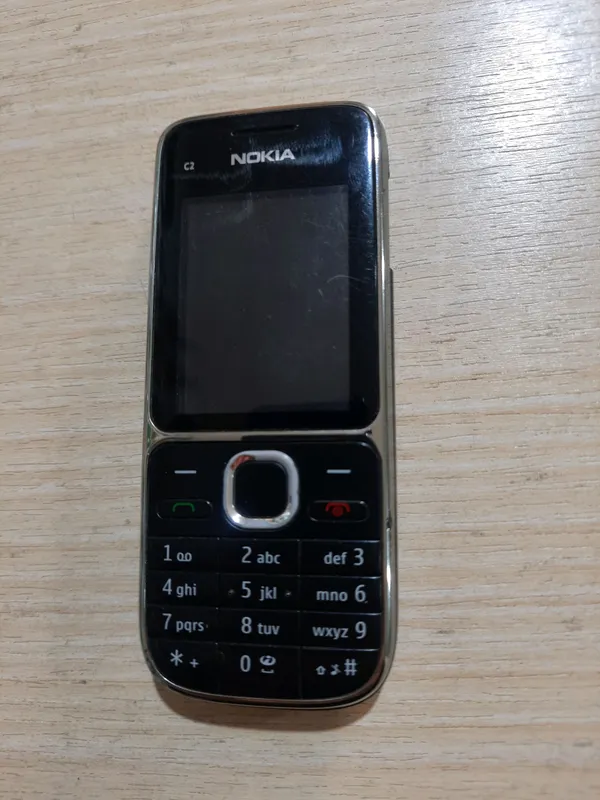 продаю телефон NOKIA C2
