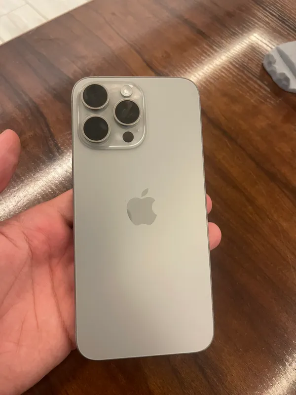 Iphone 15 pro max 2