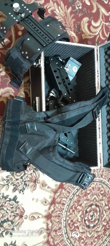 Steadicam vest & arm 4