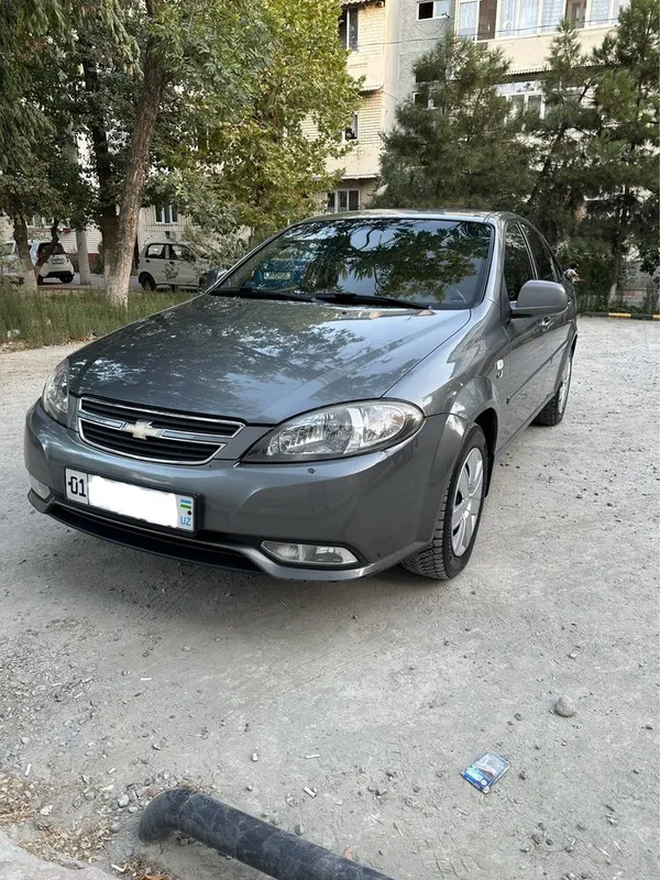 Chevrolet Lacetti (Gentra) 4