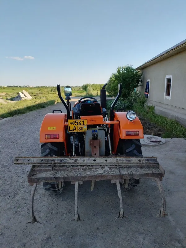 chimgan 404 traktor motochast 250 soat agregatlari bilan 3 chimgan 404 traktor motochast 250 soat agregatlari bilan 3