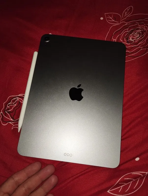 IPAD AIR 11 M3 128 GB o'zi sotiladi