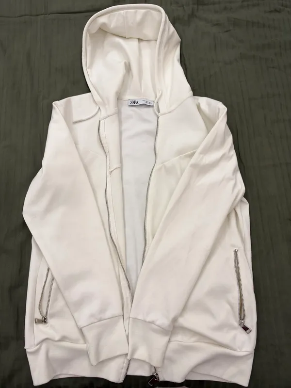 белый спортивный костюм Zara  ( женский) 2