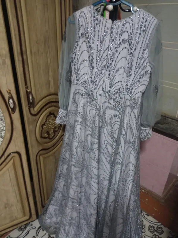 toy oqshomi uchun koylak salom sharfi bilan — фото 3