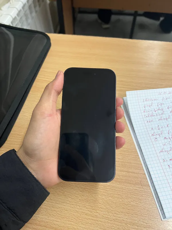 iPhone 14 Pro заблокирован в iCloud 2