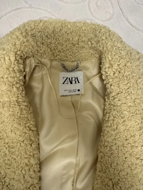 Шуба-тедди ZARA