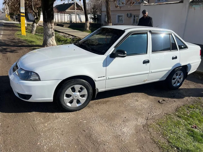 Nexia 1.6 люкс кондиционер — фото 1
