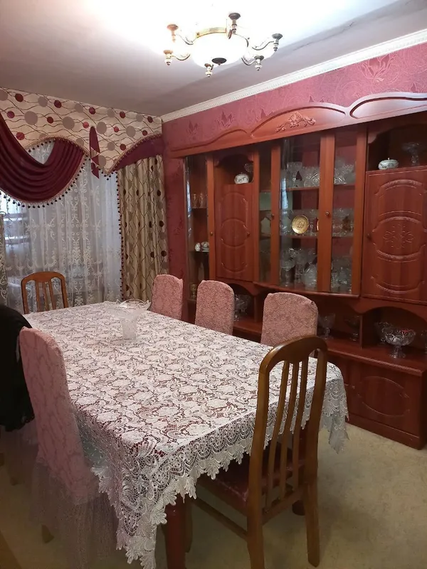 3 комнатная квартира 4 этаже в центре г.Карши 3 комнатная квартира 4 этаже в центре г.Карши